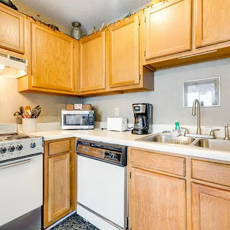 Pinnacle Beech Mountain Room photo