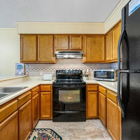 Pinnacle Beech Mountain Room photo
