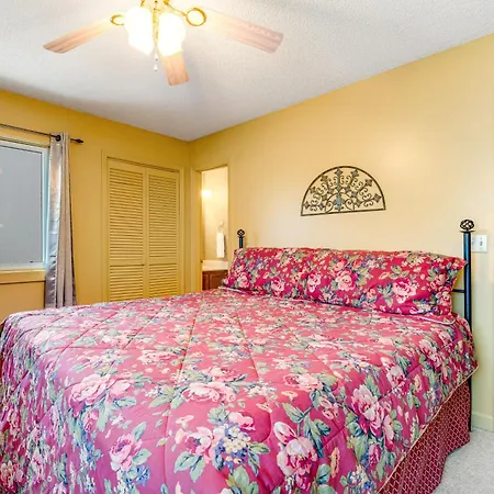 Pinnacle Beech Mountain Room photo